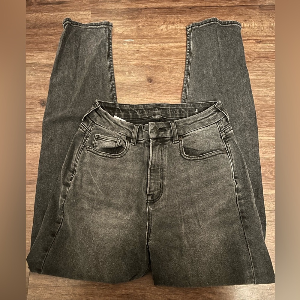 American eagle black regular/straight jeans. Size:0
